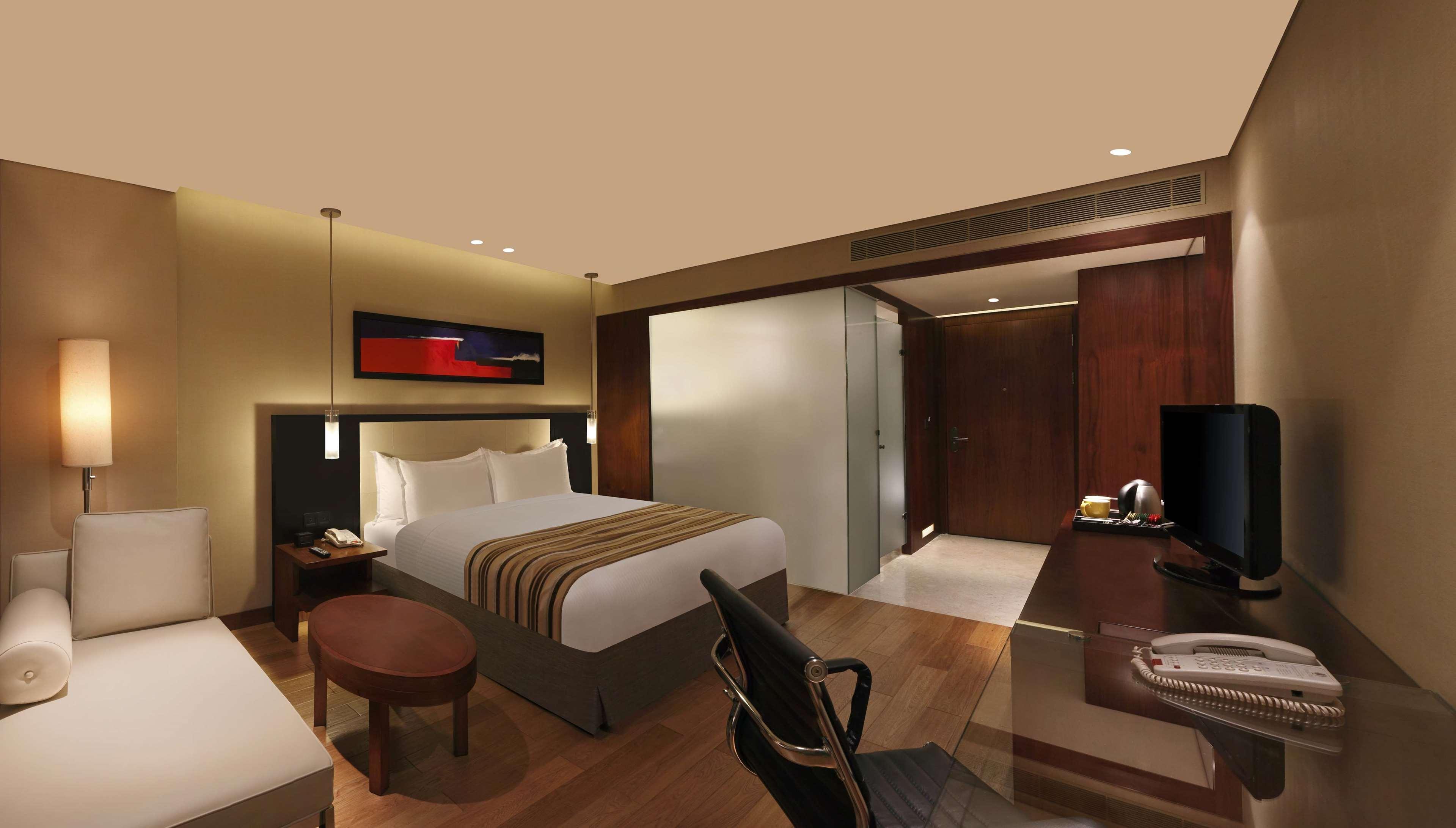 Doubletree By Hilton-Pune Chinchwad Pimpri-Chinchwad Exterior photo