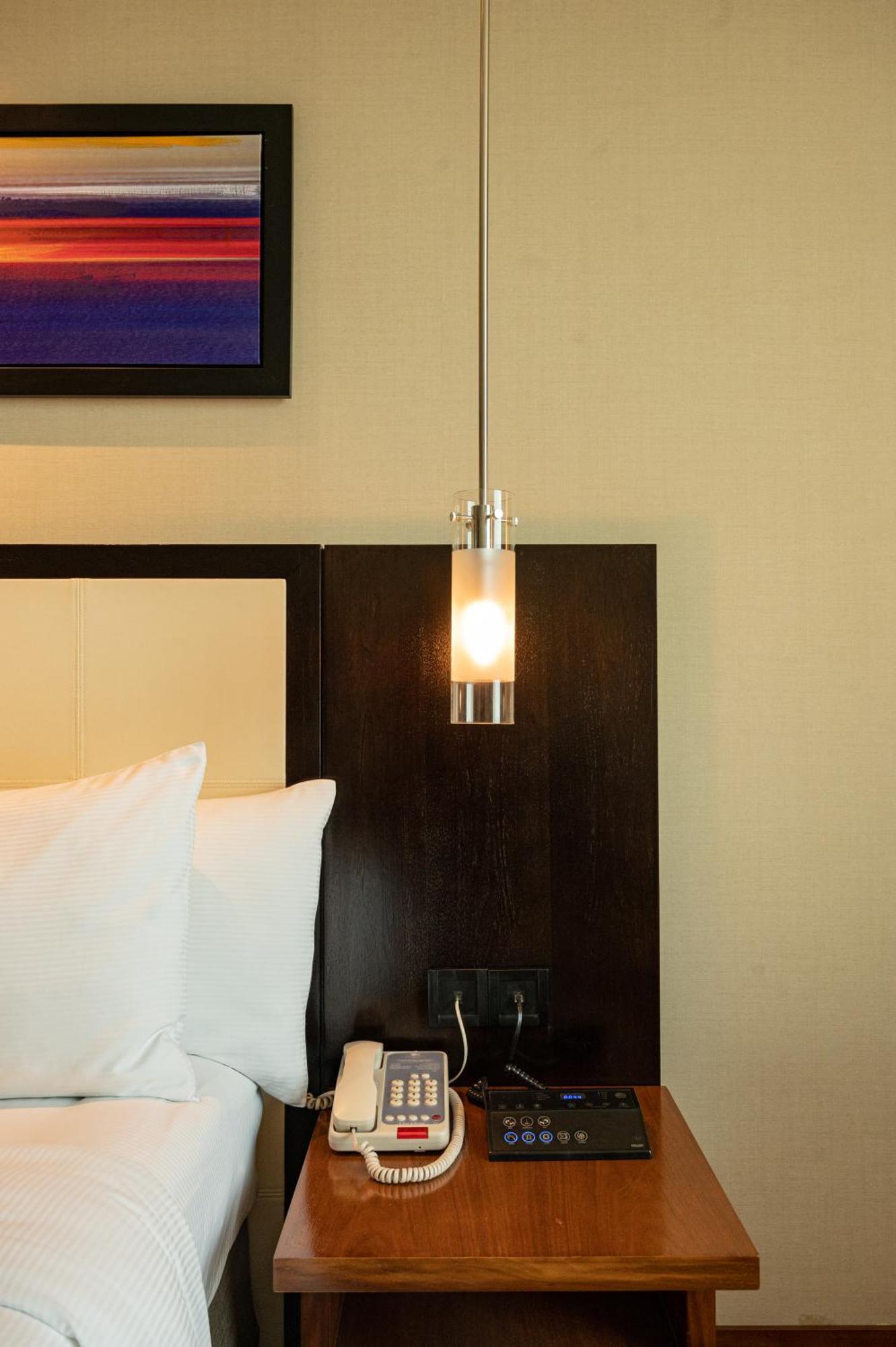 Doubletree By Hilton-Pune Chinchwad Pimpri-Chinchwad Exterior photo