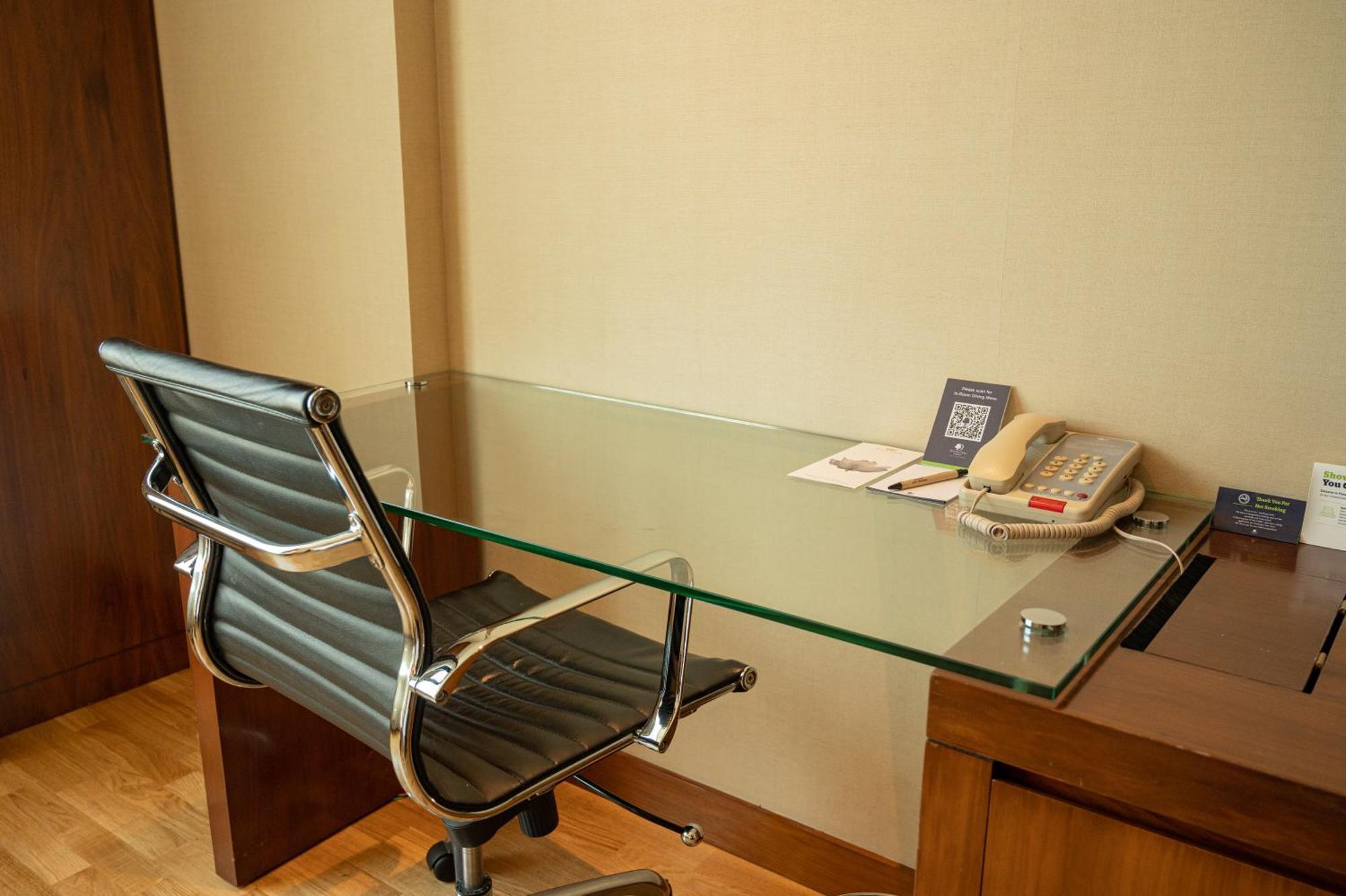 Doubletree By Hilton-Pune Chinchwad Pimpri-Chinchwad Exterior photo