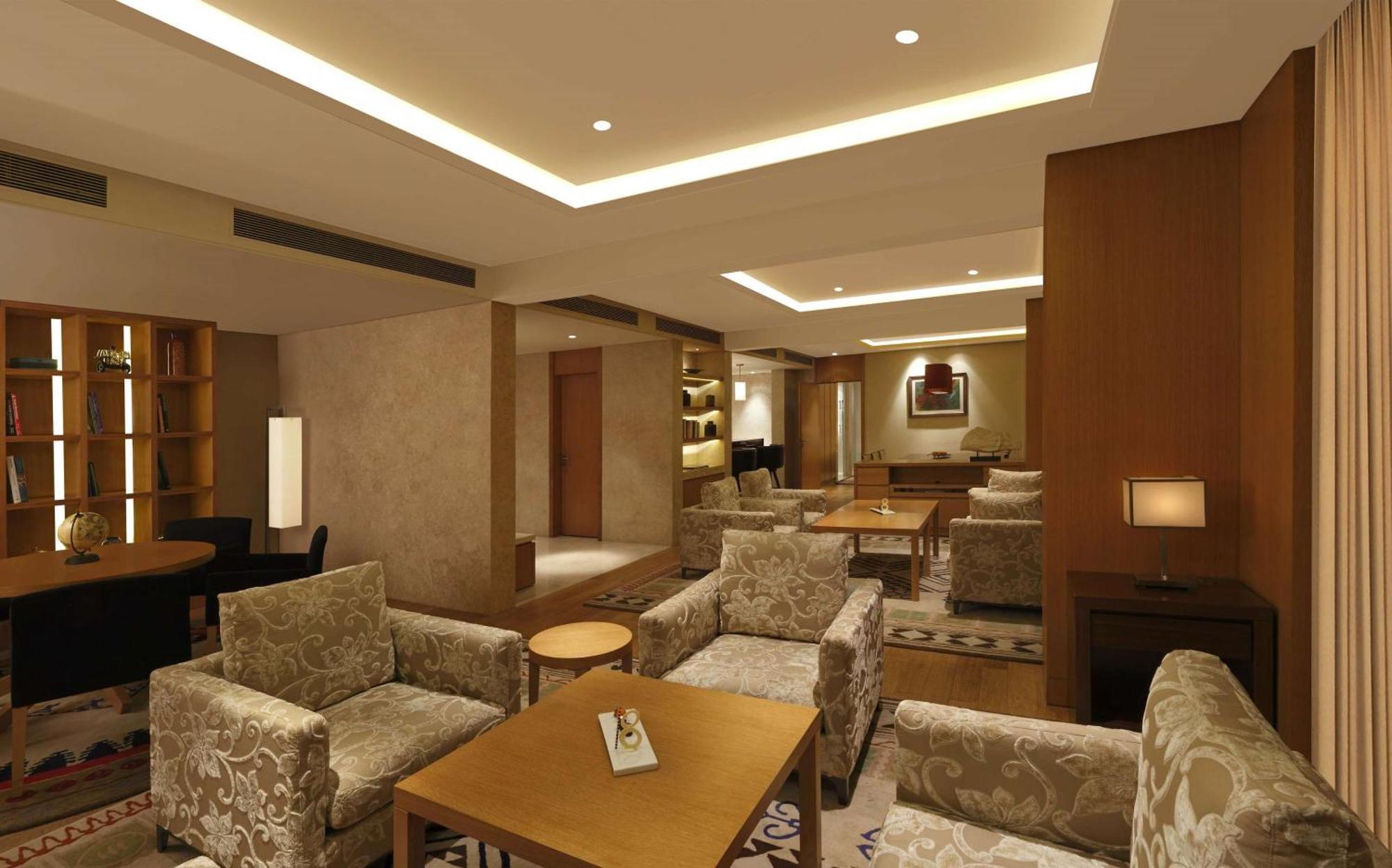 Doubletree By Hilton-Pune Chinchwad Pimpri-Chinchwad Exterior photo