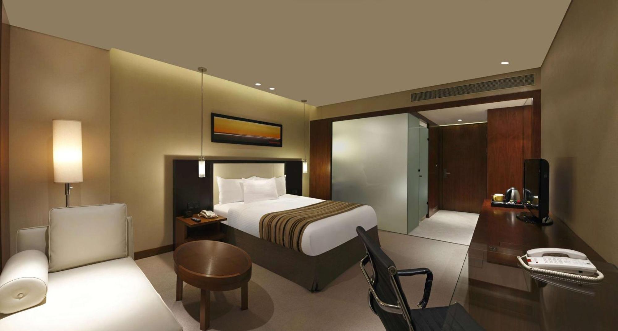 Doubletree By Hilton-Pune Chinchwad Pimpri-Chinchwad Exterior photo