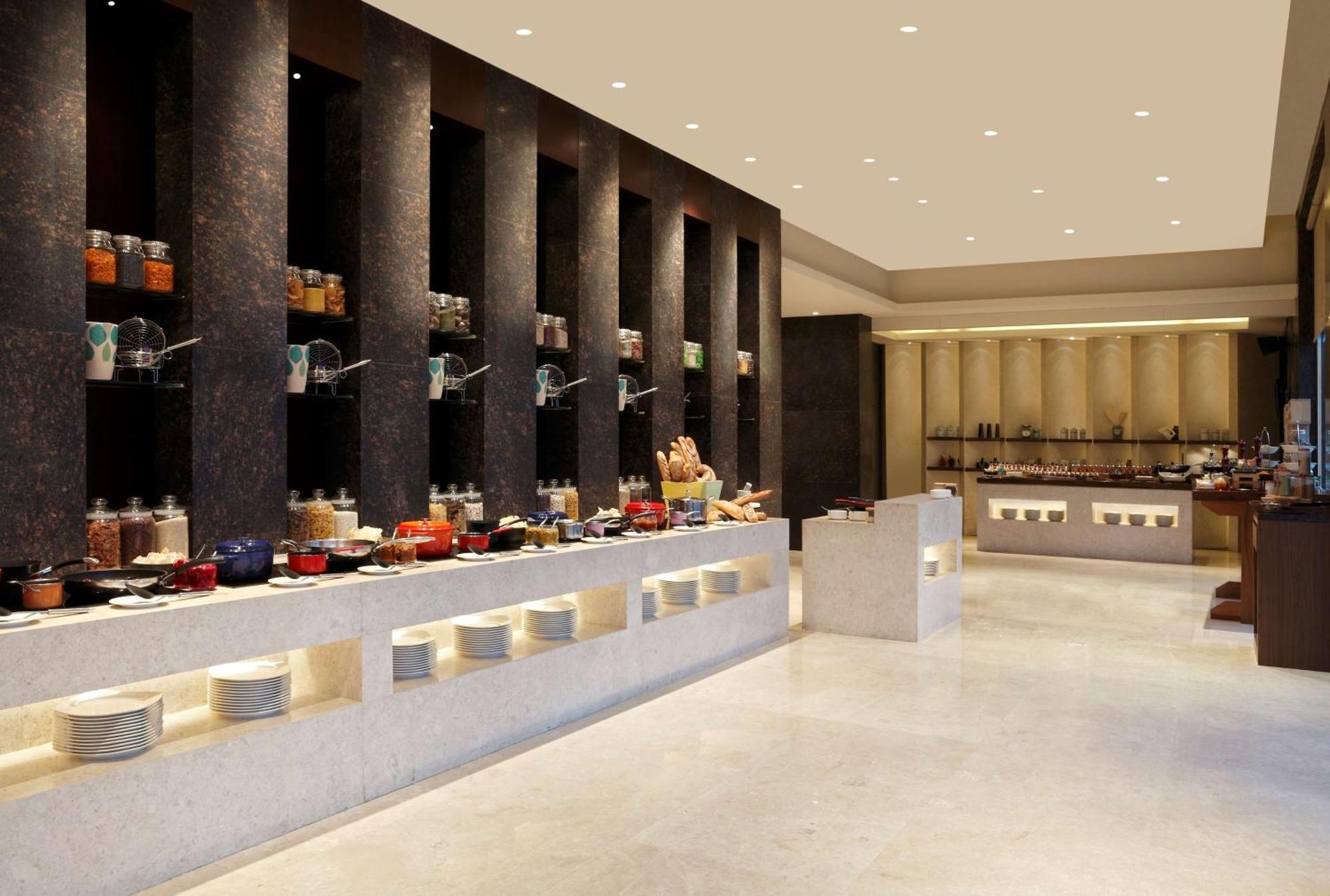 Doubletree By Hilton-Pune Chinchwad Pimpri-Chinchwad Exterior photo